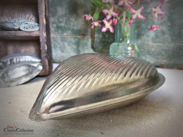 RESERVIERT f. A.! Vintage Schokoladenform ~ Herz 2-teilig ~ Muttertag ~ Hochzeit ~ Verlobung ~ Vintage Home Dekor ~ hy5002h2
