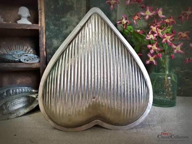 RESERVIERT f. A.! Vintage Schokoladenform ~ Herz 2-teilig ~ Muttertag ~ Hochzeit ~ Verlobung ~ Vintage Home Dekor ~ hy5002h2