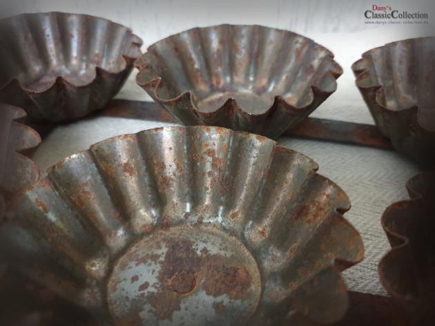 6er Muffinform ~ shabby ~ Vintage Landhausküche ~ Brocante ~ Shabby Deko ~ alte Backform ~ Küchendeko ~ hw3678f6