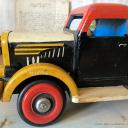 Toller großer Holzlaster ~ Ladefläche kippbar ~ Vintage Spielzeug ~ Holzspielzeug ~ Chippy painted wooden toy truck ~ ht2744