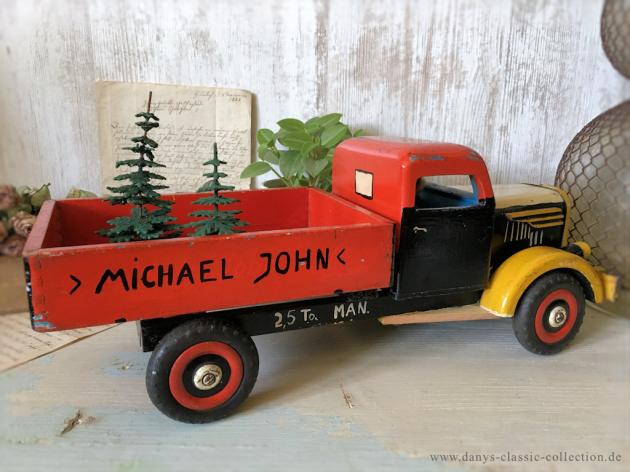 Toller großer Holzlaster ~ Ladefläche kippbar ~ Vintage Spielzeug ~ Holzspielzeug ~ Chippy painted wooden toy truck ~ ht2744
