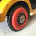 Toller großer Holzlaster ~ Ladefläche kippbar ~ Vintage Spielzeug ~ Holzspielzeug ~ Chippy painted wooden toy truck ~ ht2744