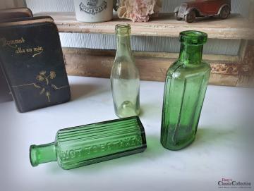 VERKAUFT ! Konvolut mit 3 antiken Flaschen ~ grünes altes Glas ~ Vintage Väschen ~ Viktorianische Shabby Deko ~ hz6426bg