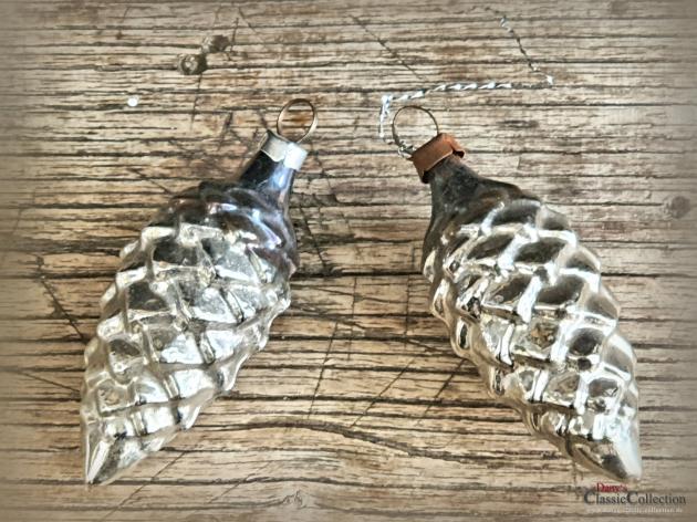 Zapfen-Duo silber ~ alter Sammlerschmuck ~ Christbaumschmuck ~ Vintage Weihnacht ~ ht2726