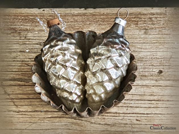 Zapfen-Duo silber ~ alter Sammlerschmuck ~ Christbaumschmuck ~ Vintage Weihnacht ~ ht2726