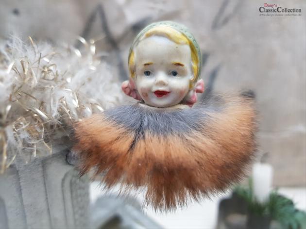 Porzellankopf auf Clip mit Pelzkragen ~ Mädchen mit Haube ~ Biskuitporzellan ~ Seltener deutscher Christbaumschmuck ~ hw3785