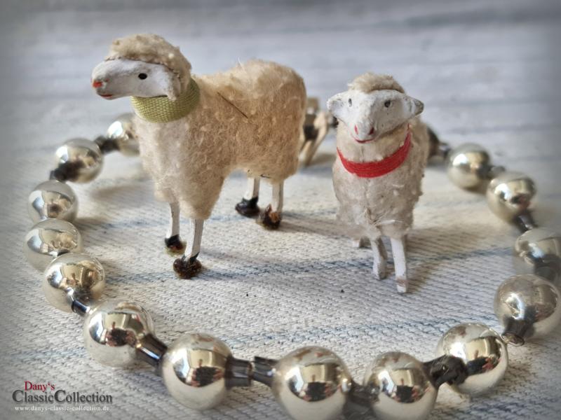 Krippenschaf Duo ~ Antike Erzgebirge Krippenfigur ~ Schaf ~ Masseschaf ~ Wollschaf ~ Putz ~ Sammlerstück ~ Shabby Chic