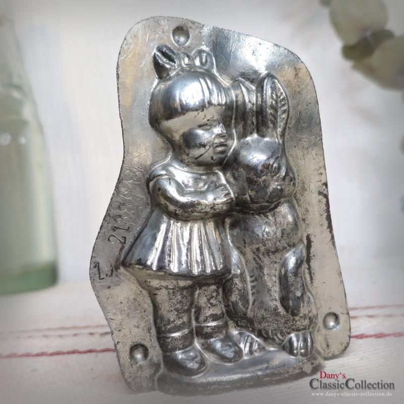 VERKAUFT ! RARITÄT ! Mädchen mit Hase ~ Anton Reiche Schokoladenform 11,5 cm ~ 1923 ~ Metall Form ~ Gießform ~ Ostern ~ Sammlerstück