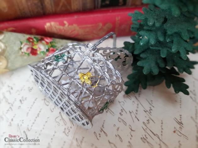 Süßes altes Metallkörbchen ~ Weihnachtsschmuck aus alten Tagen