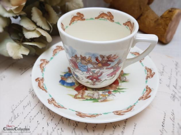 Royal Doulton Bunnykins ~ Fine Bone China Kinder Tasse mit Unterteller ~  Hasenmotiv