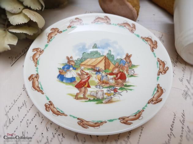 Royal Doulton Bunnykins ~ Fine Bone China Kinder Tasse mit Unterteller ~  Hasenmotiv