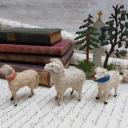 Altes Krippenschaf mit pinkem Halsband ~ Erzgebirge Krippenfigur ~ Schaf ~ Masseschaf ~ Krippenschaf