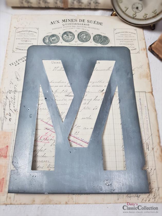 N - O ~ alte Zink Buchstaben Zink Schablonen ~ Zink Monogramme ~ Vintage shabby decoration