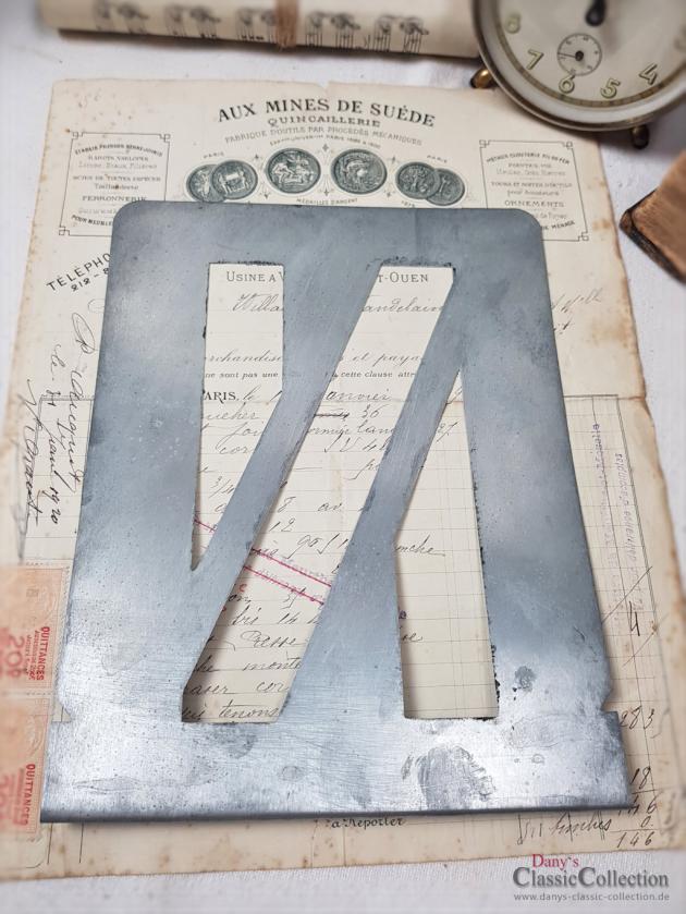 N - O ~ alte Zink Buchstaben Zink Schablonen ~ Zink Monogramme ~ Vintage shabby decoration