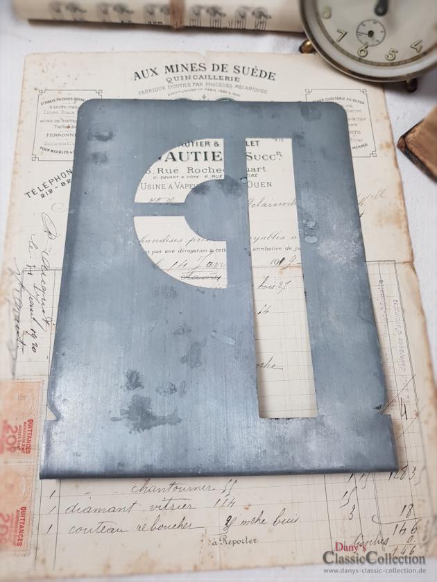 N - O ~ alte Zink Buchstaben Zink Schablonen ~ Zink Monogramme ~ Vintage shabby decoration