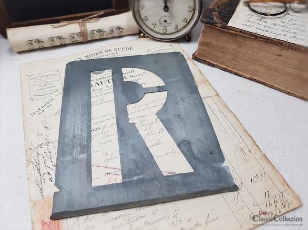 N - O ~ alte Zink Buchstaben Zink Schablonen ~ Zink Monogramme ~ Vintage shabby decoration