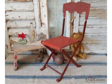 VERKAUFT ! Kinder-Klappstuhl ~ orange-roter Metallstuhl ~ Vintage Deko ~ Shabby Chic ~ Gartenndeko