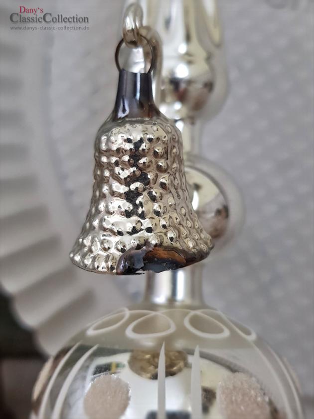 Silberne Baumspitze 32,5 cm ~ Glasarme mit 2 Glocken ~ weiße Bemalung ~ alte Christbaumspitze ~ feines Glas ~ geriffelte Spitze