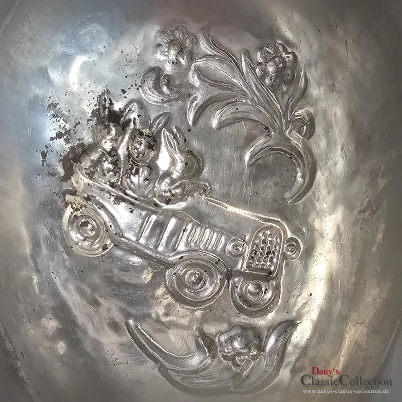 Große Ei Schokoladenform 2-teilig Hasenfamilie im Auto Seltenes Sammlerstück Rarität Oster Deko Vintage Home Dekor