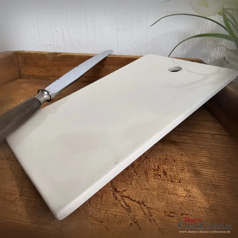 alte Schneidebrettchen Keramik altweiß Frühstücksbrett Porzellanbrett Zwiebel Brettchen Vintage Landhaus Küche