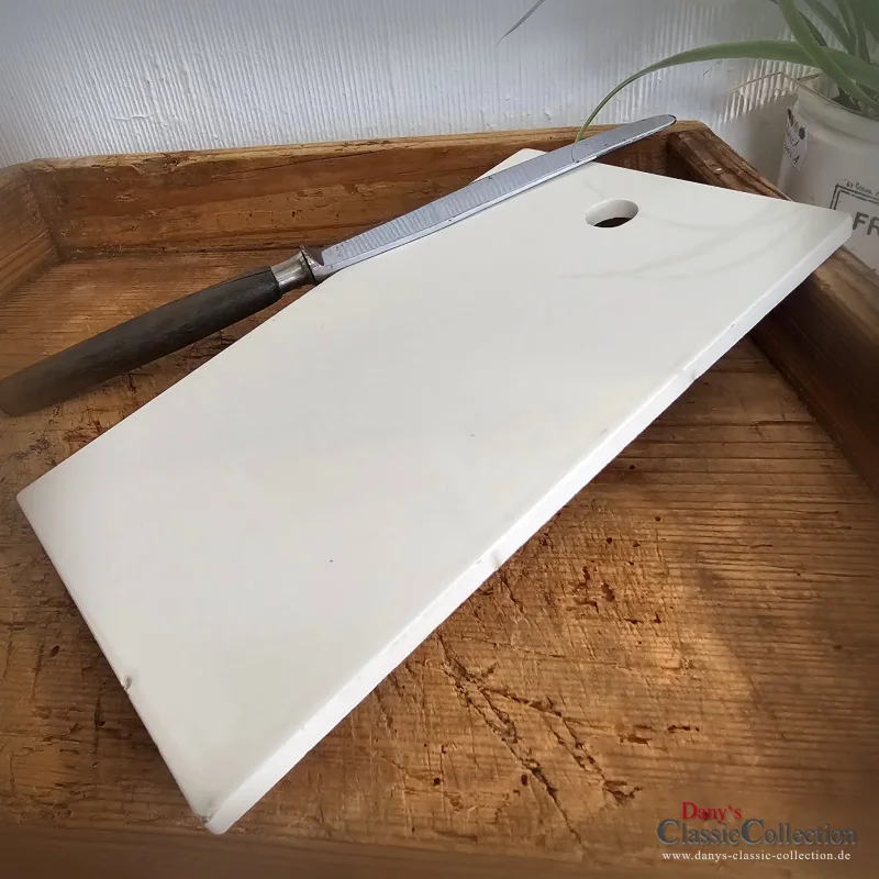 alte Schneidebrettchen Keramik altweiß Frühstücksbrett Porzellanbrett Zwiebel Brettchen Vintage Landhaus Küche
